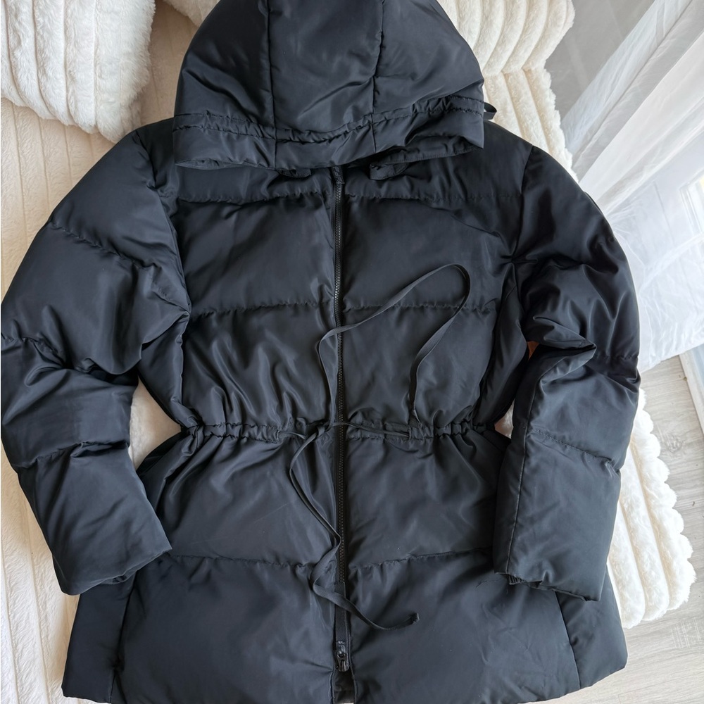 Women's Black Puffer Jacket - Fabletics